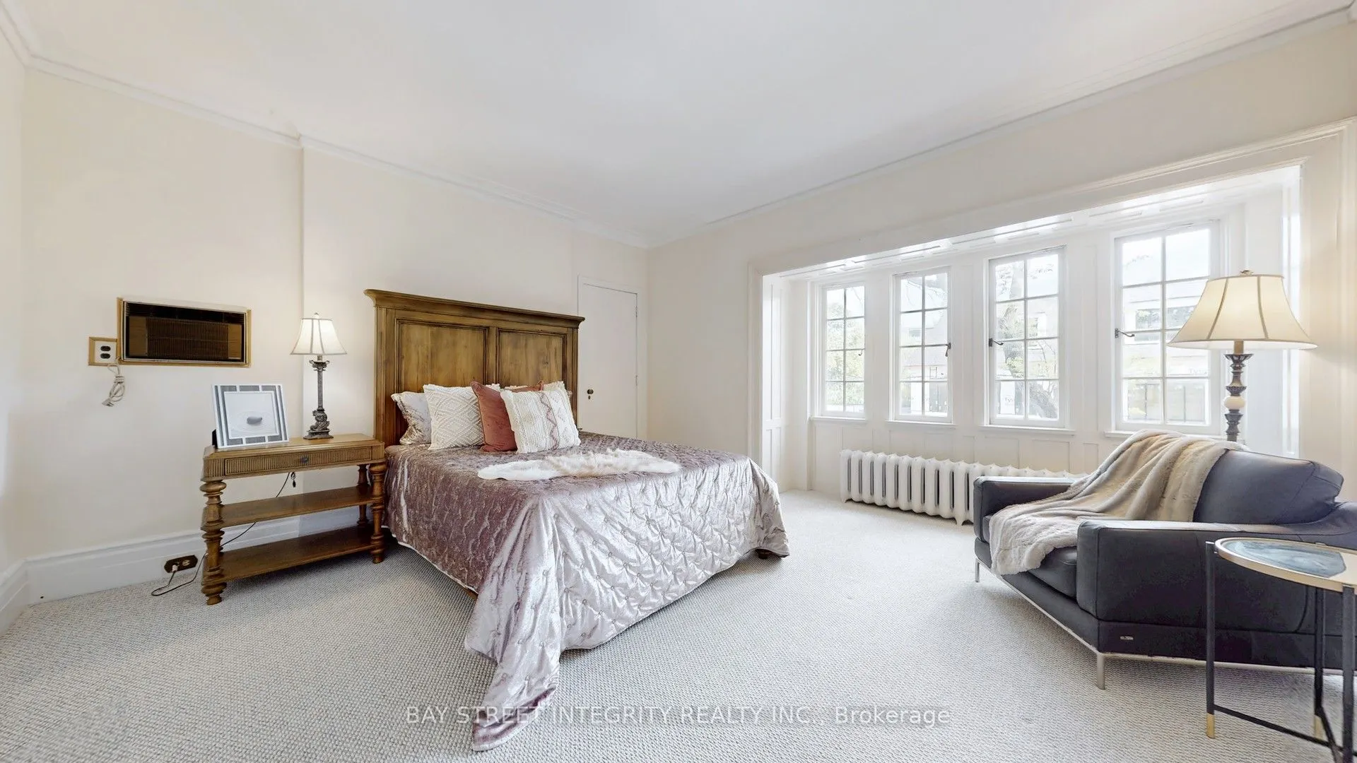 184 Heath Street W