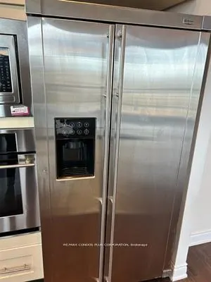 761 Bay Street #4212