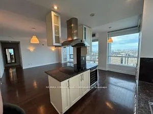 761 Bay Street #4212