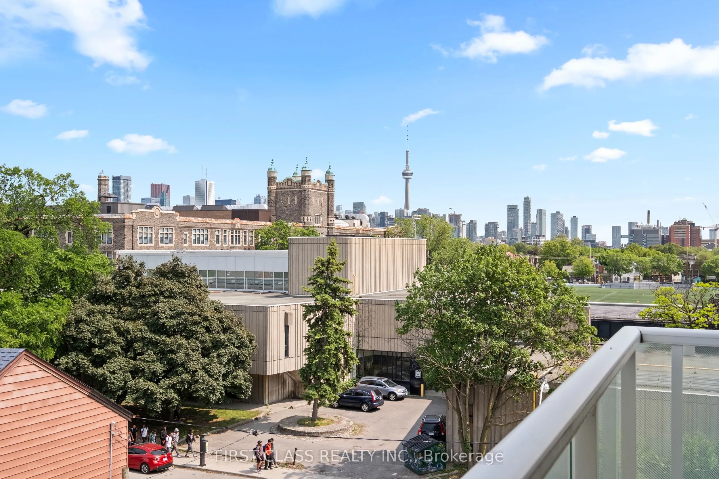 783 Bathurst Street, #413