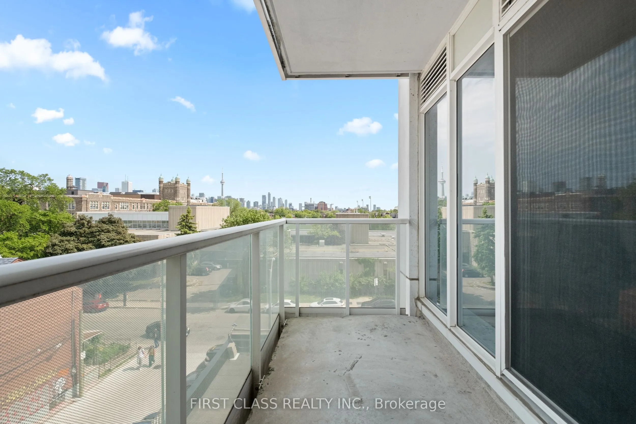 783 Bathurst Street, #413