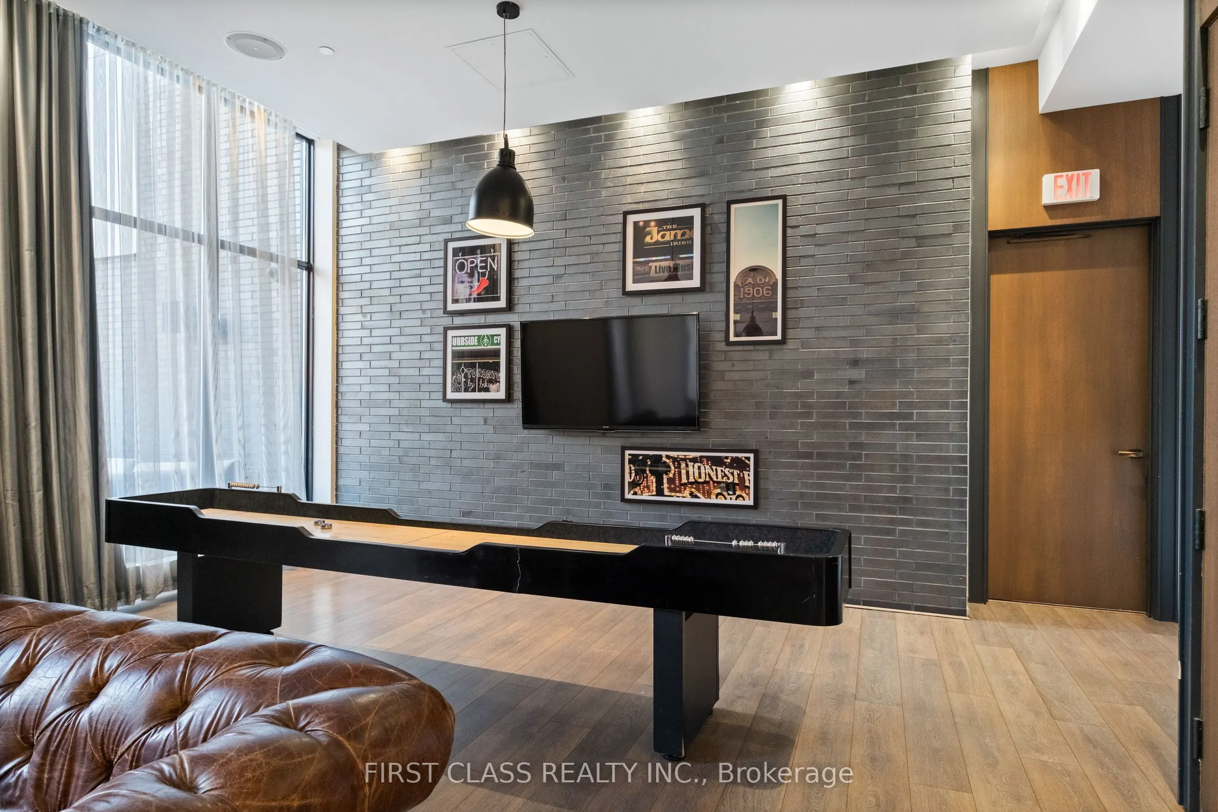 783 Bathurst Street, #413