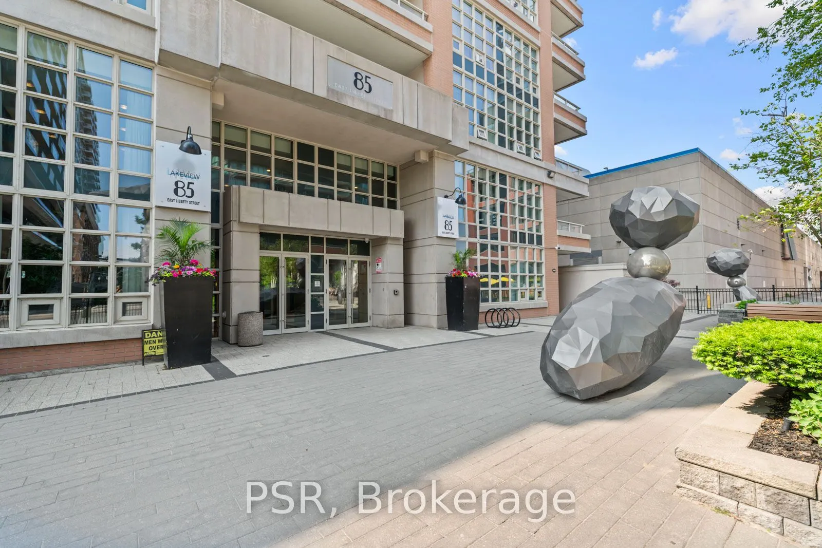 85 East Liberty Street, #1209
