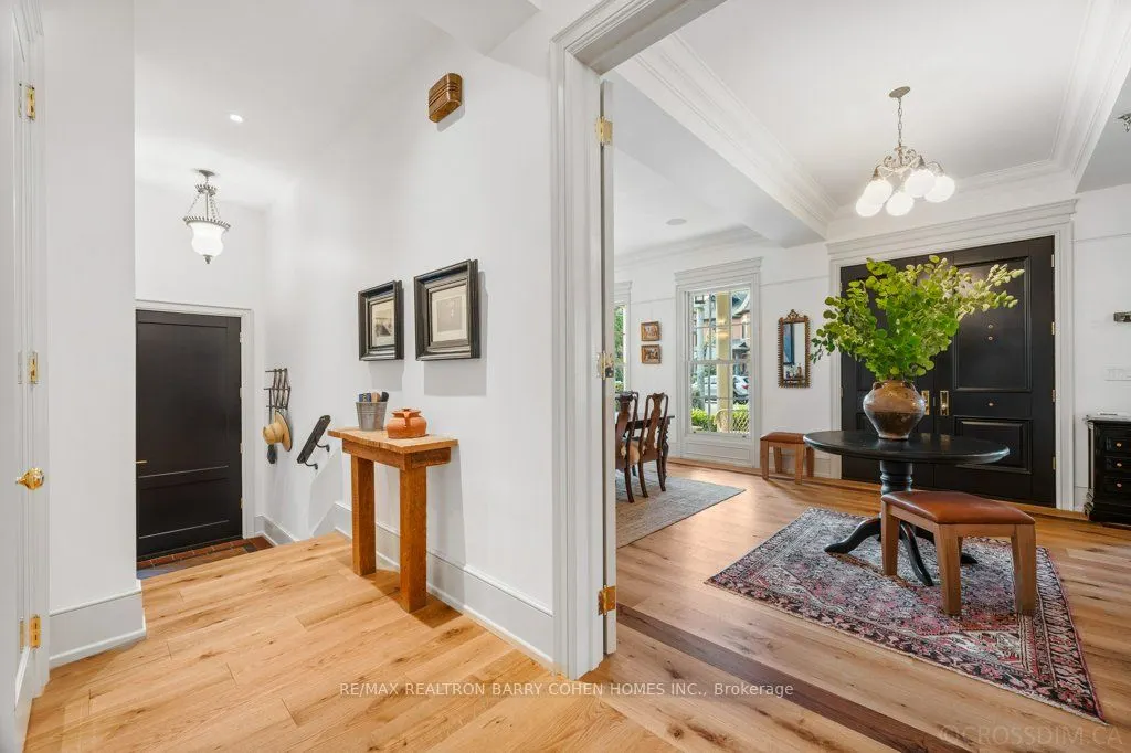 23 Lytton Boulevard