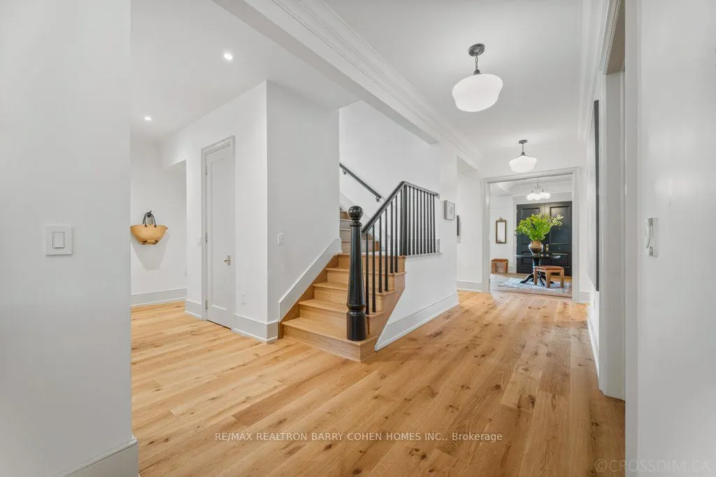 23 Lytton Boulevard