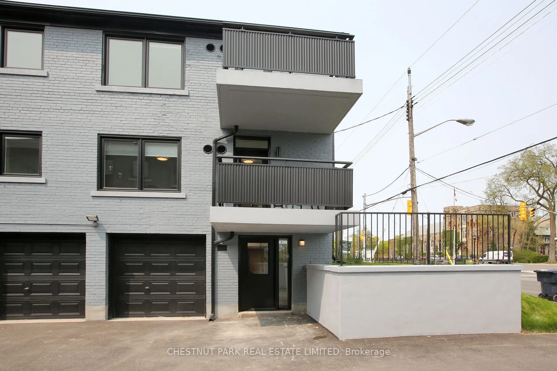 1492 Avenue Road, #1