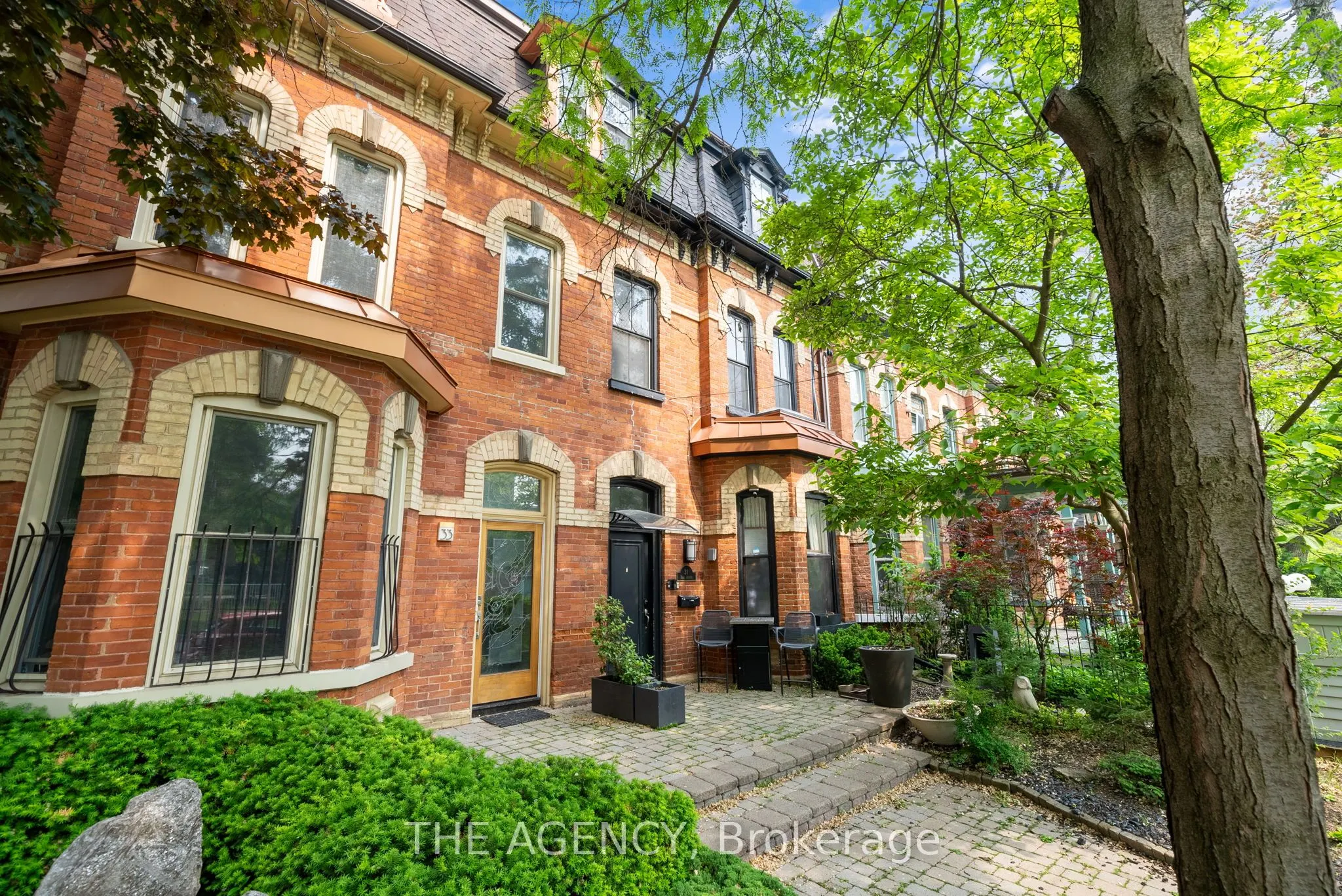 31 Rose Avenue