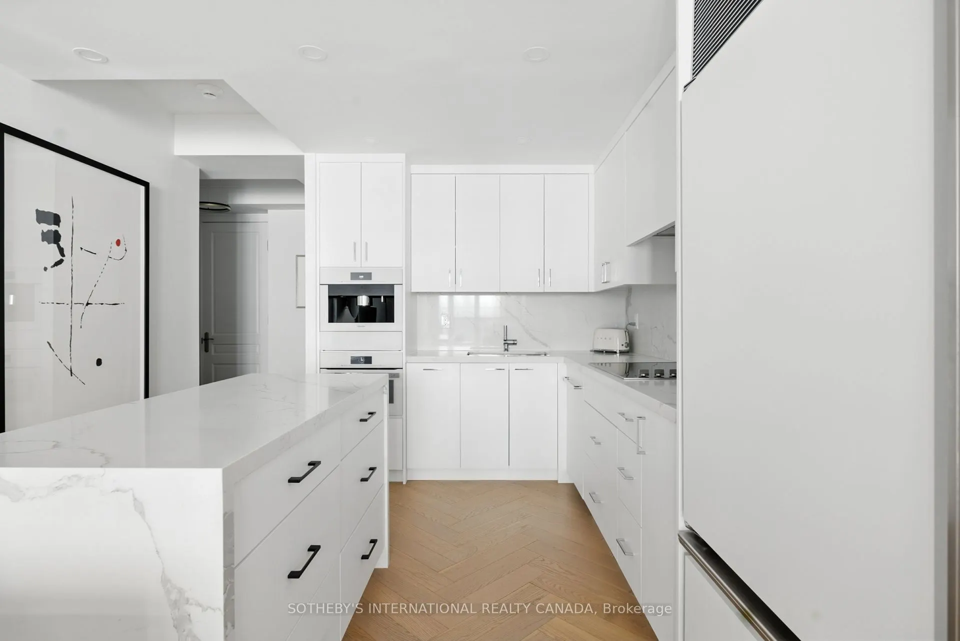 10 Bellair Street, #801