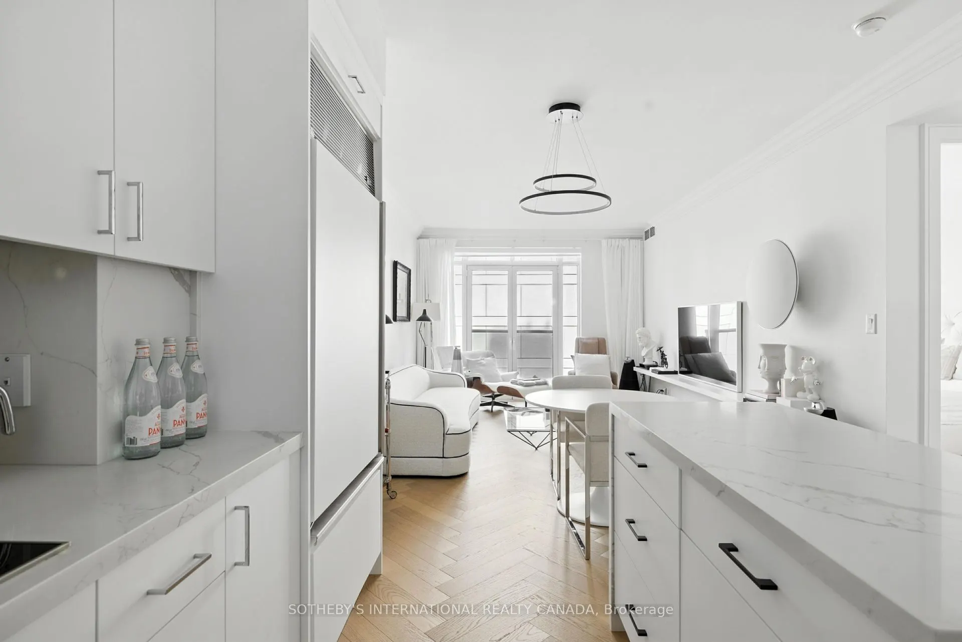 10 Bellair Street, #801