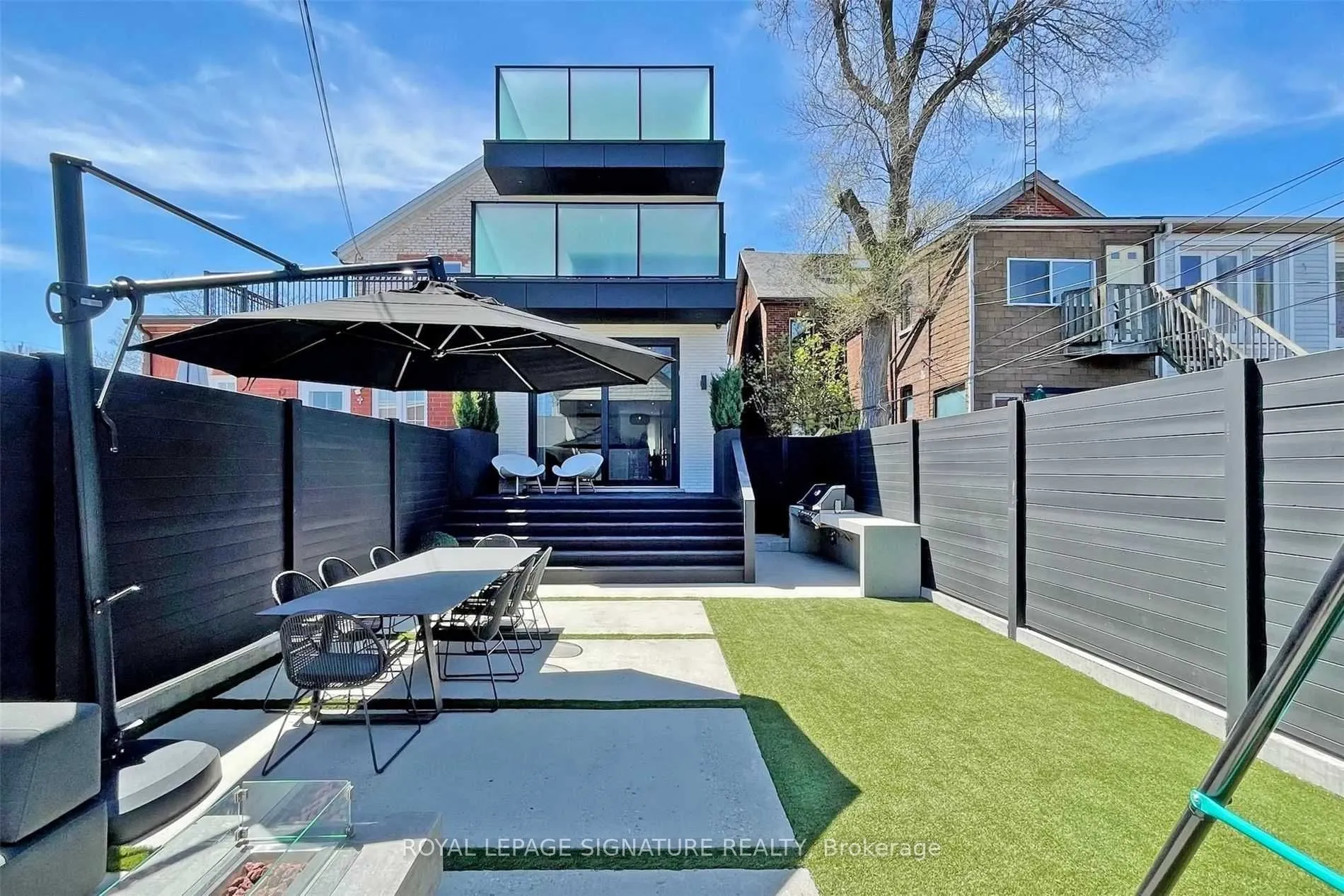 17 Lakeview Avenue