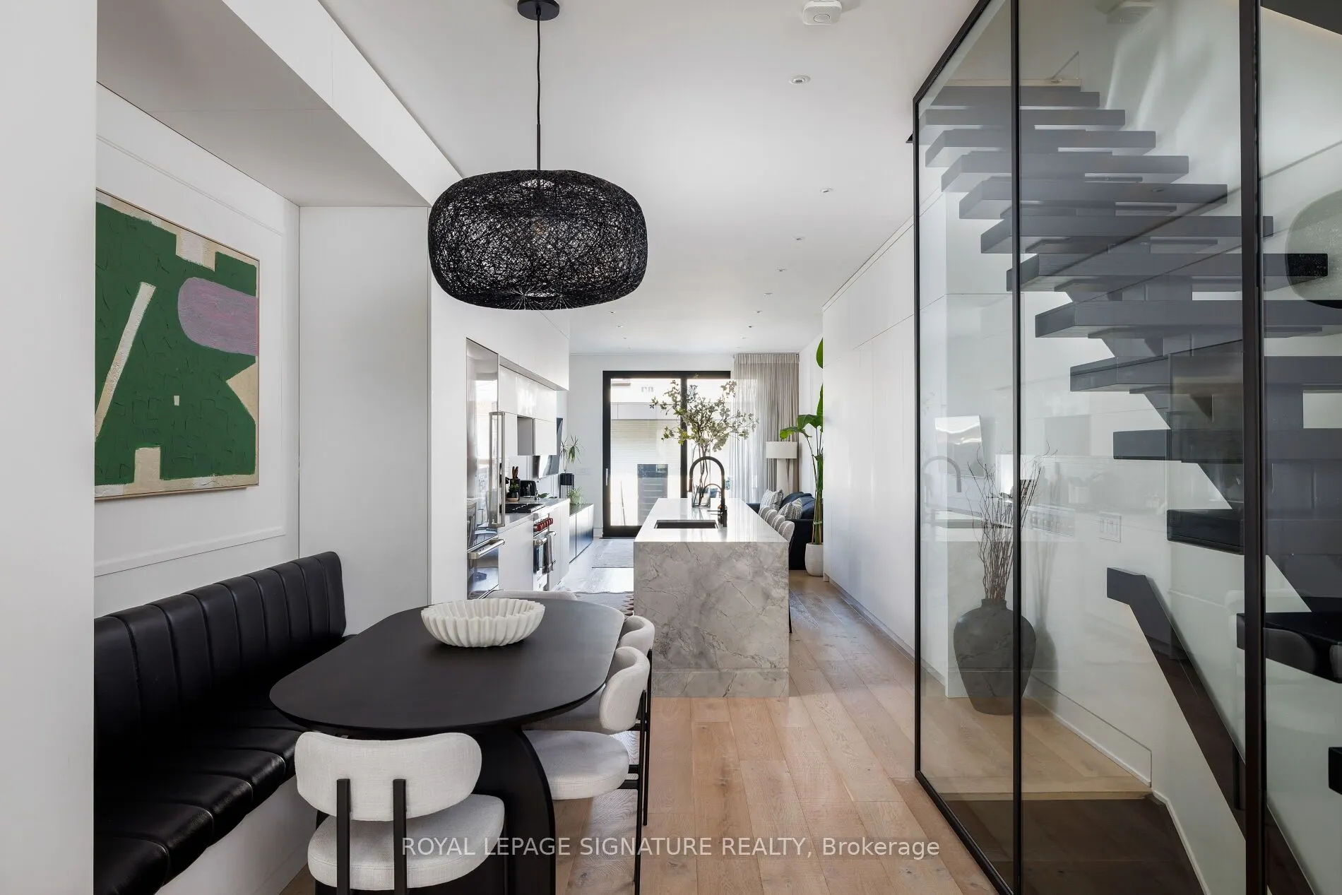 17 Lakeview Avenue