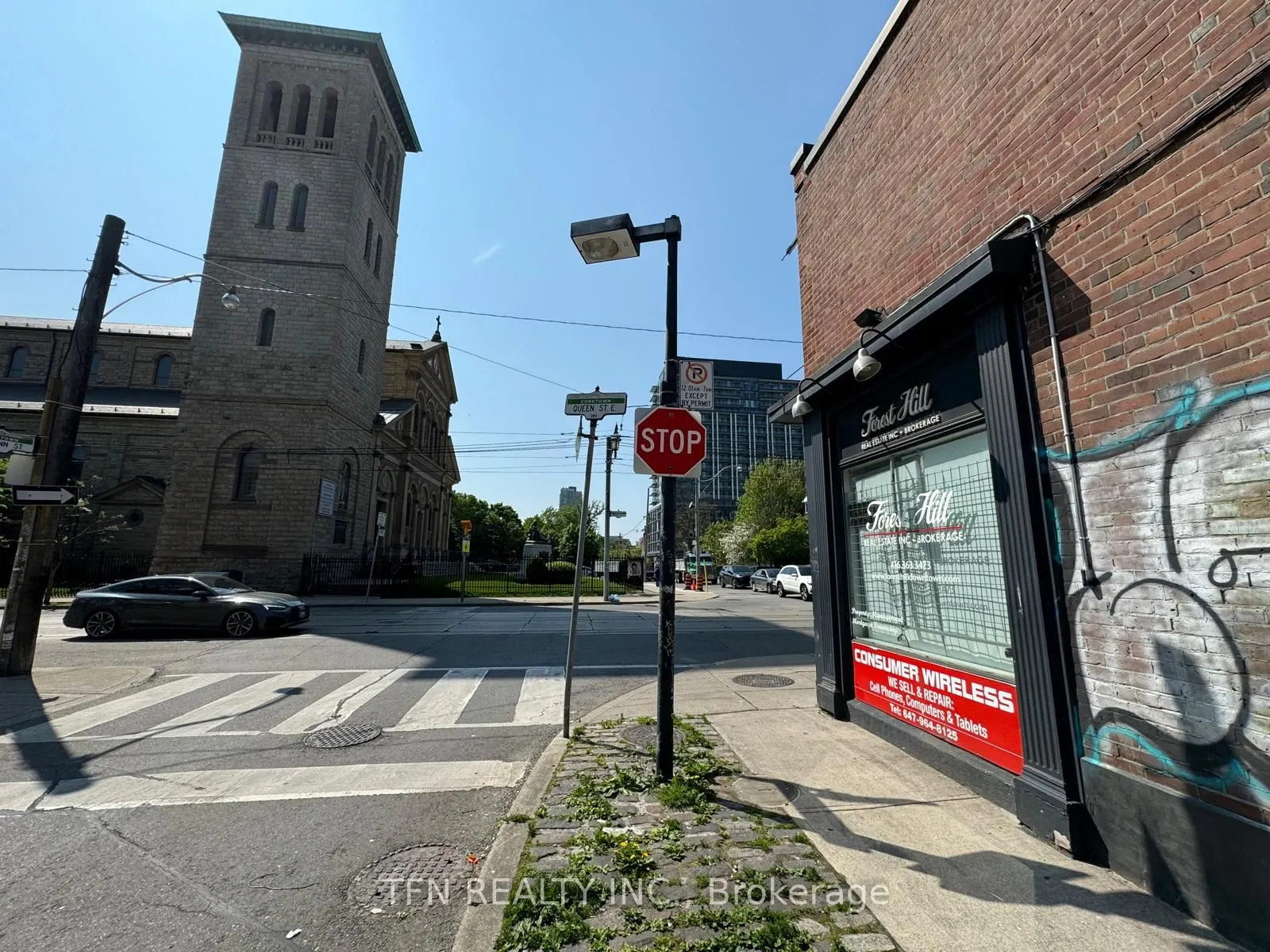 384 Queen Street E