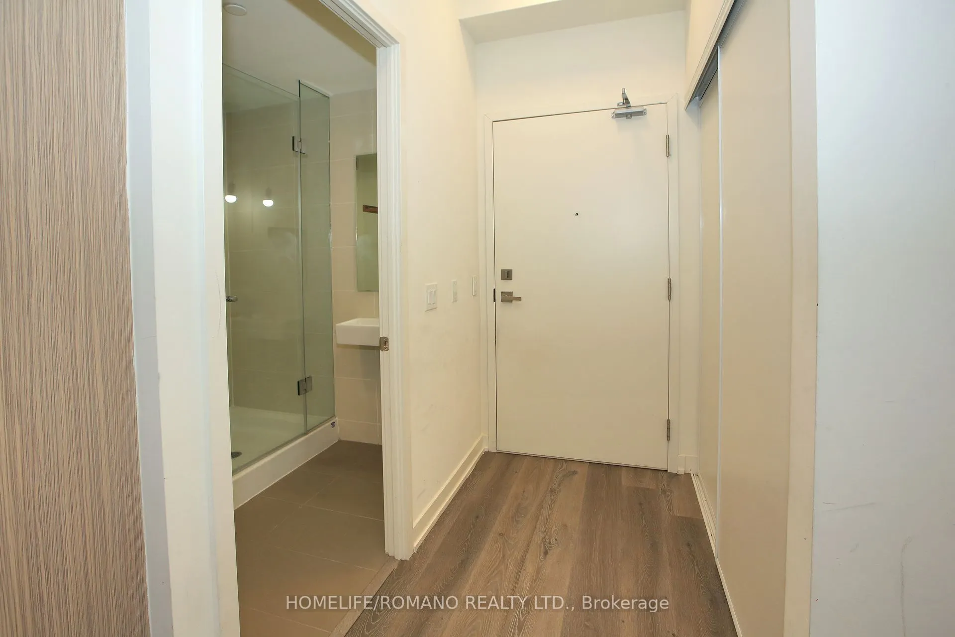 10 Deerlick Court, #207