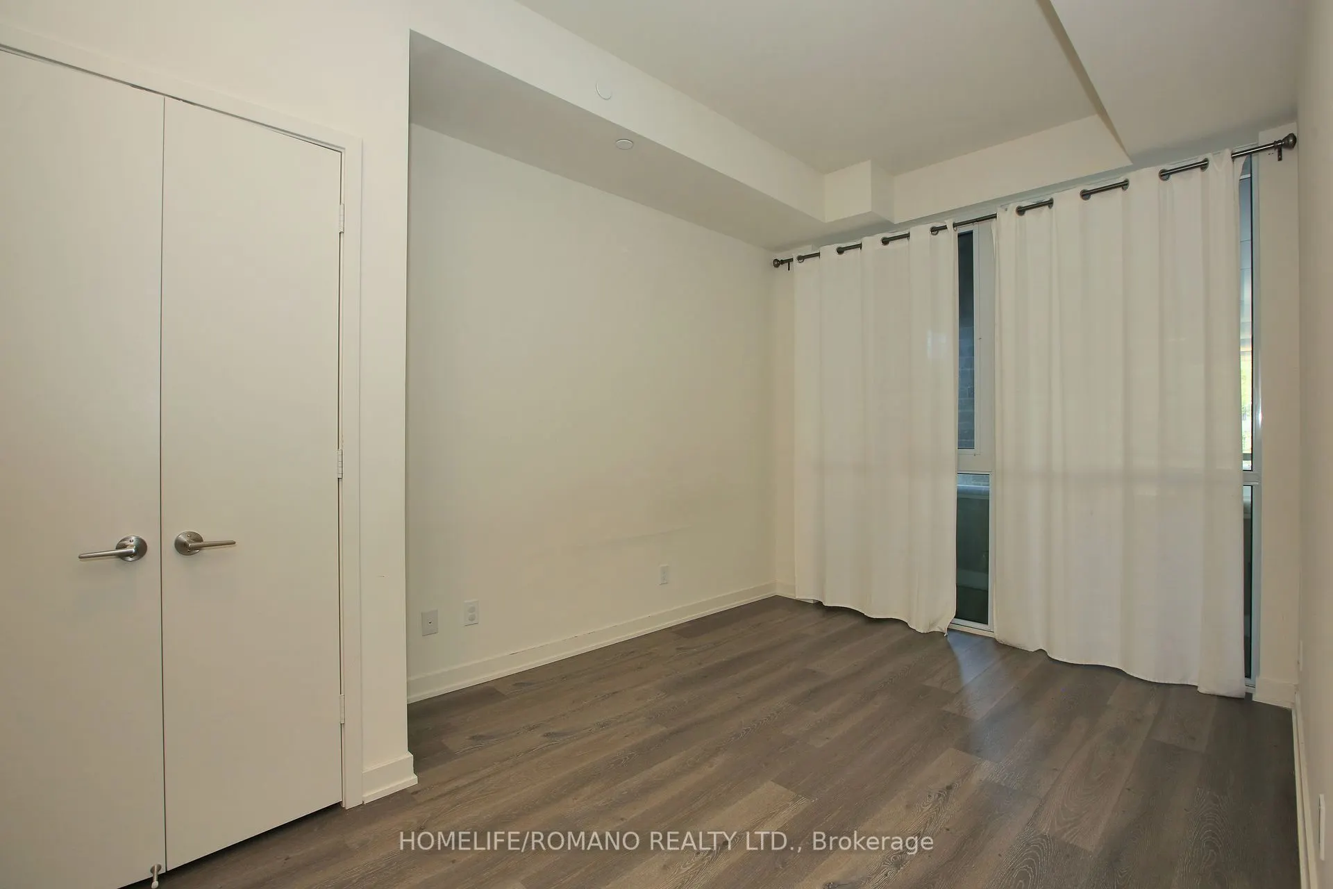 10 Deerlick Court, #207