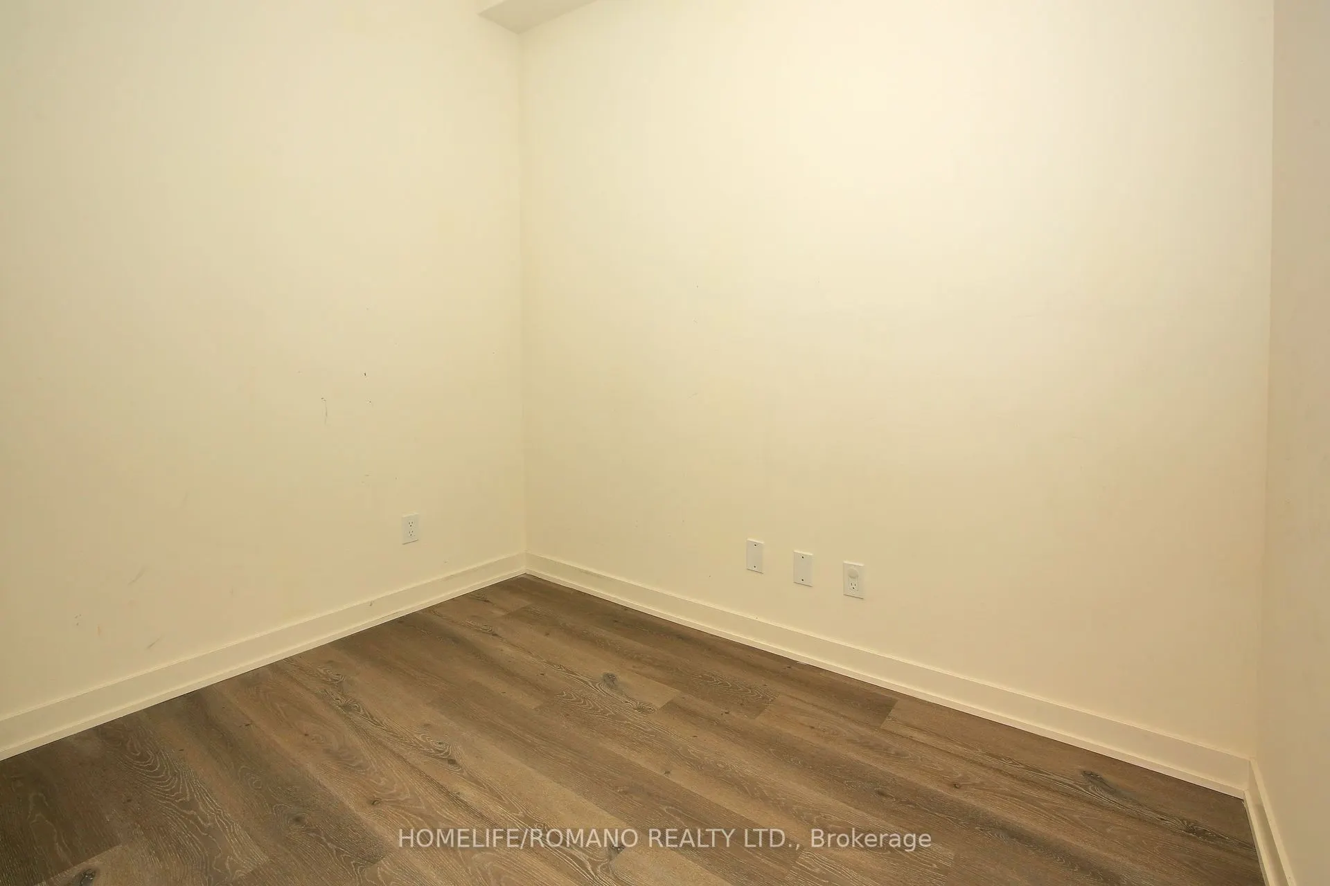 10 Deerlick Court, #207