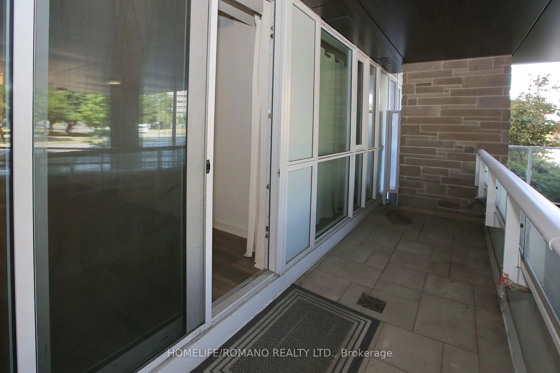 10 Deerlick Court, #207