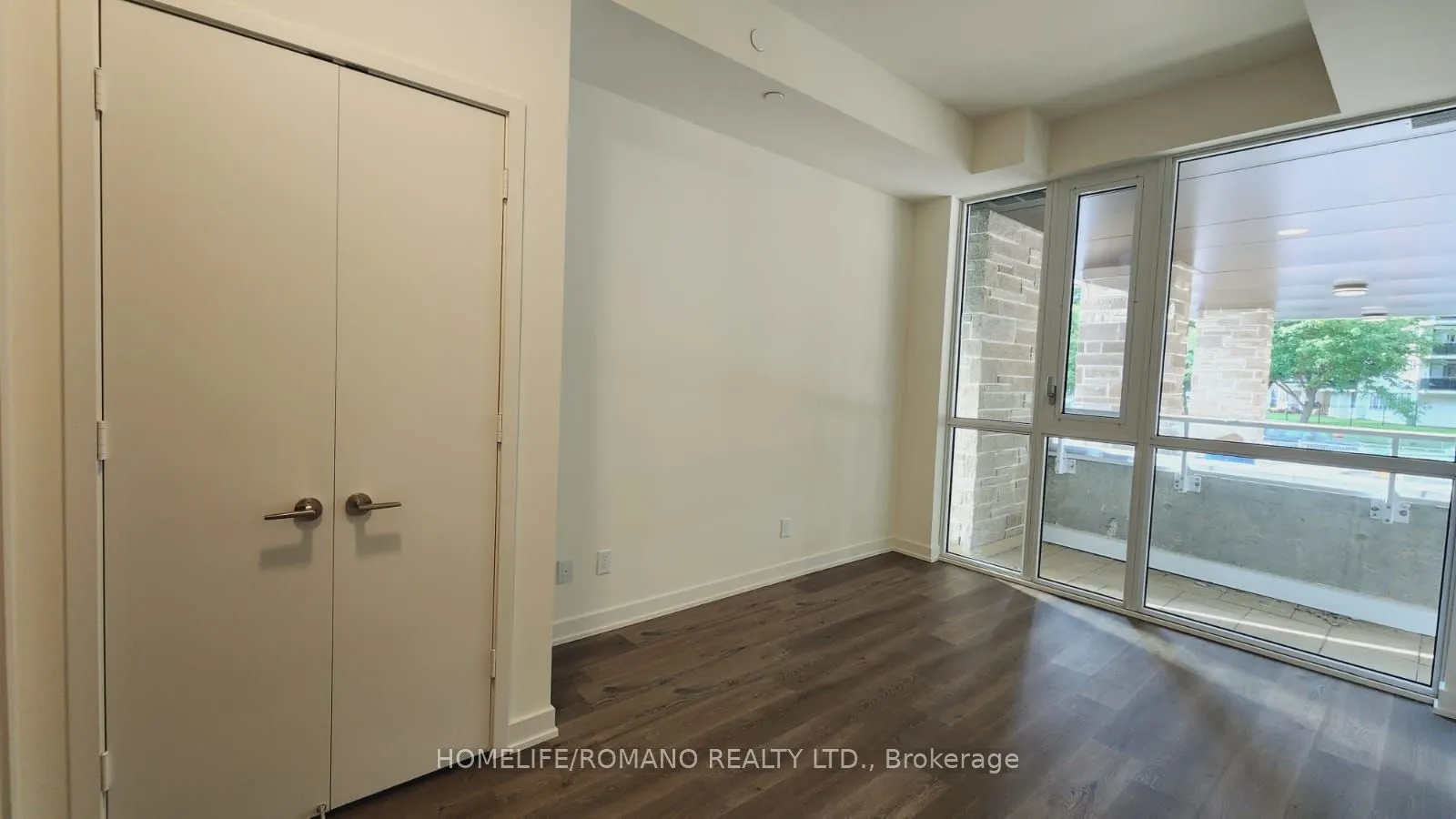 10 Deerlick Court, #207