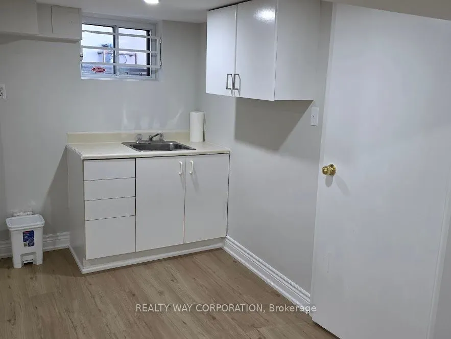 629 Sheppard Avenue W