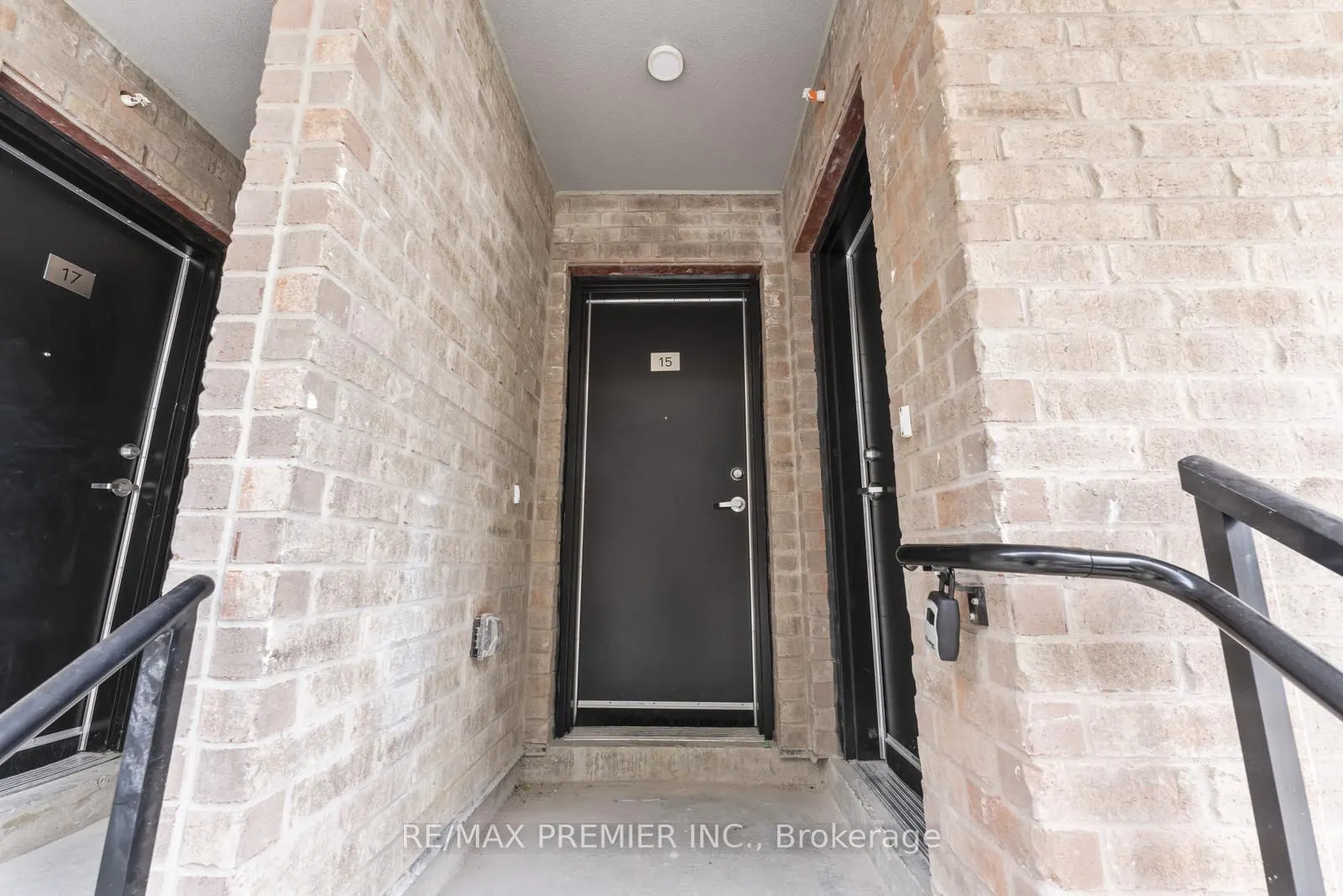 851 Sheppard Avenue W, #15