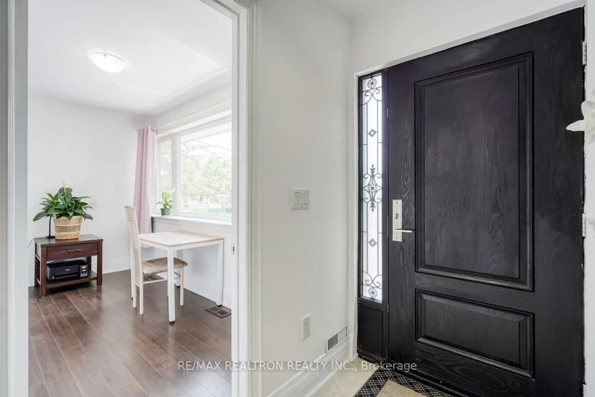 44 Jesmond Avenue N