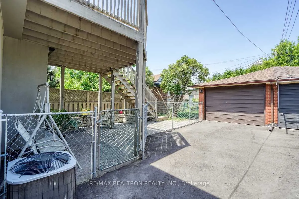 44 Jesmond Avenue N