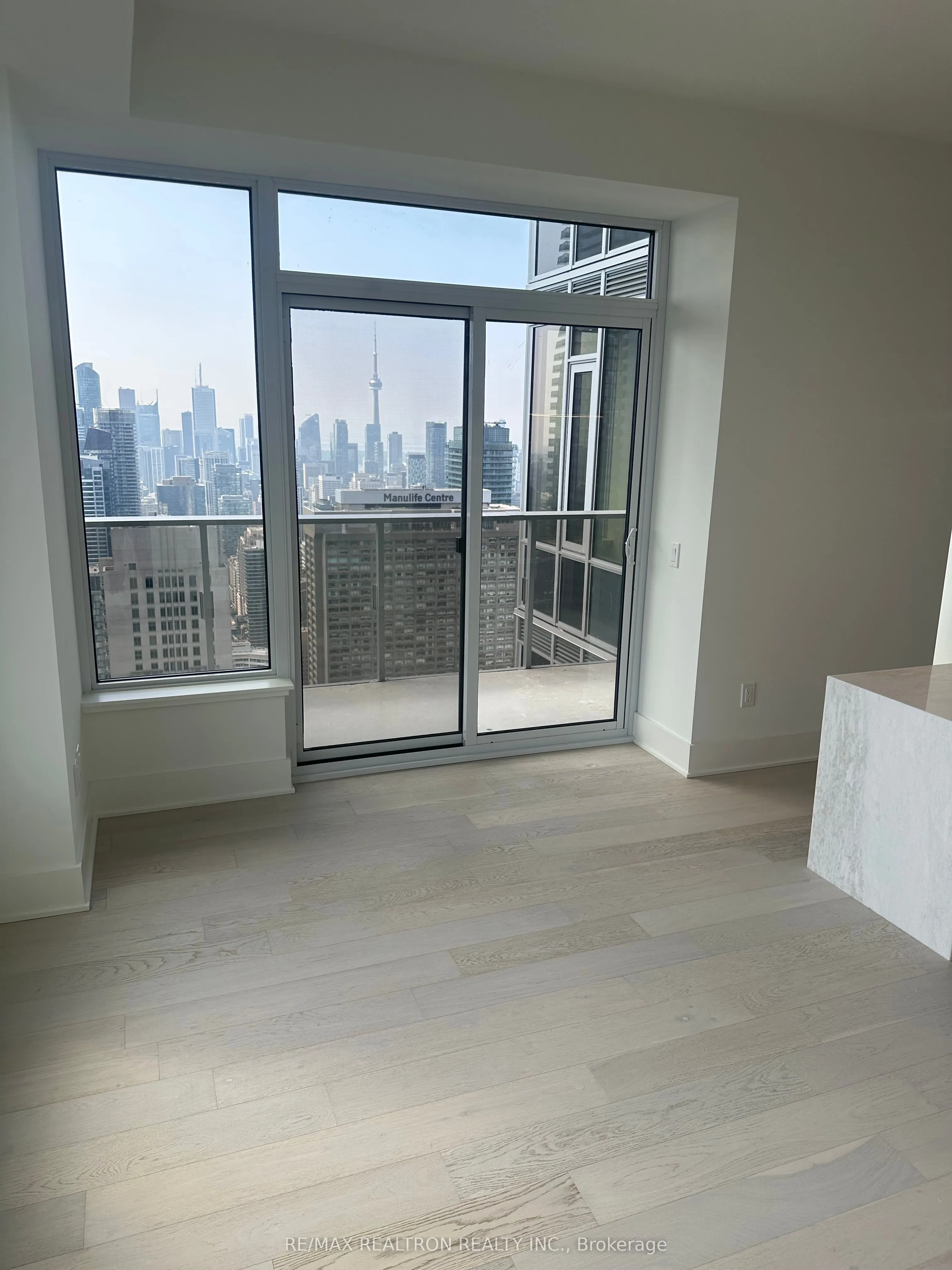 11 Yorkville Avenue, #5607