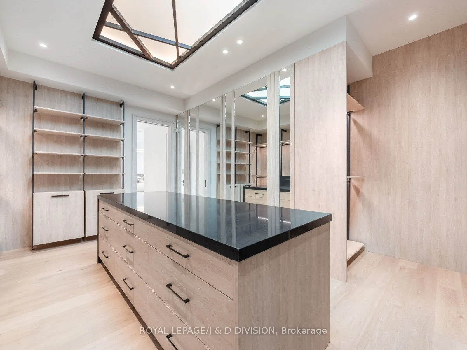 5 Fidelia Avenue