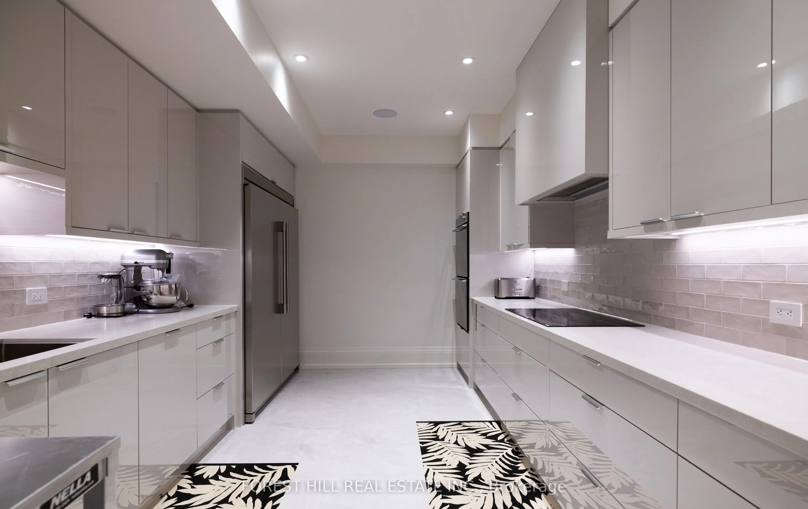 221 Forest Hill Road
