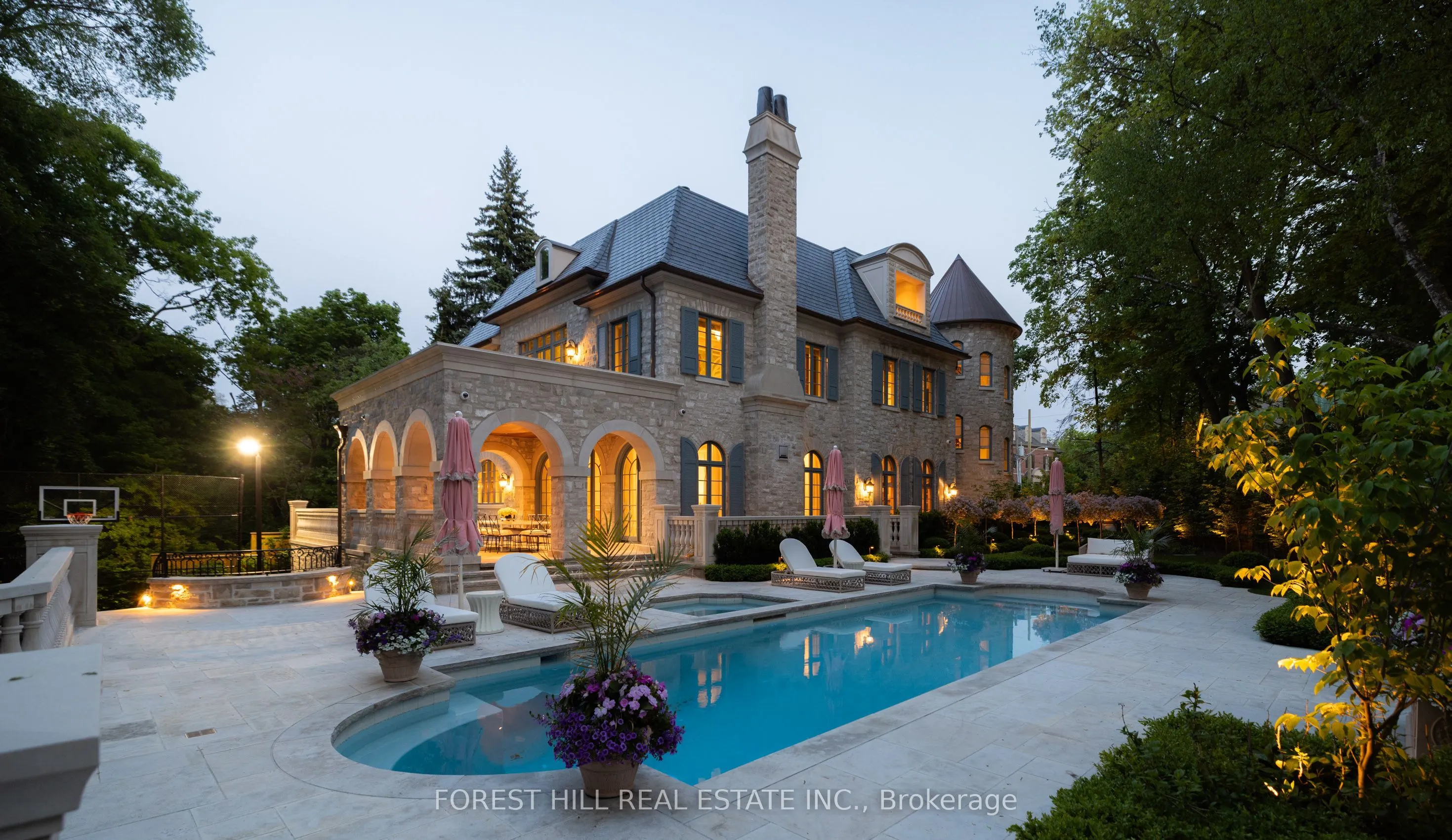 221 Forest Hill Road