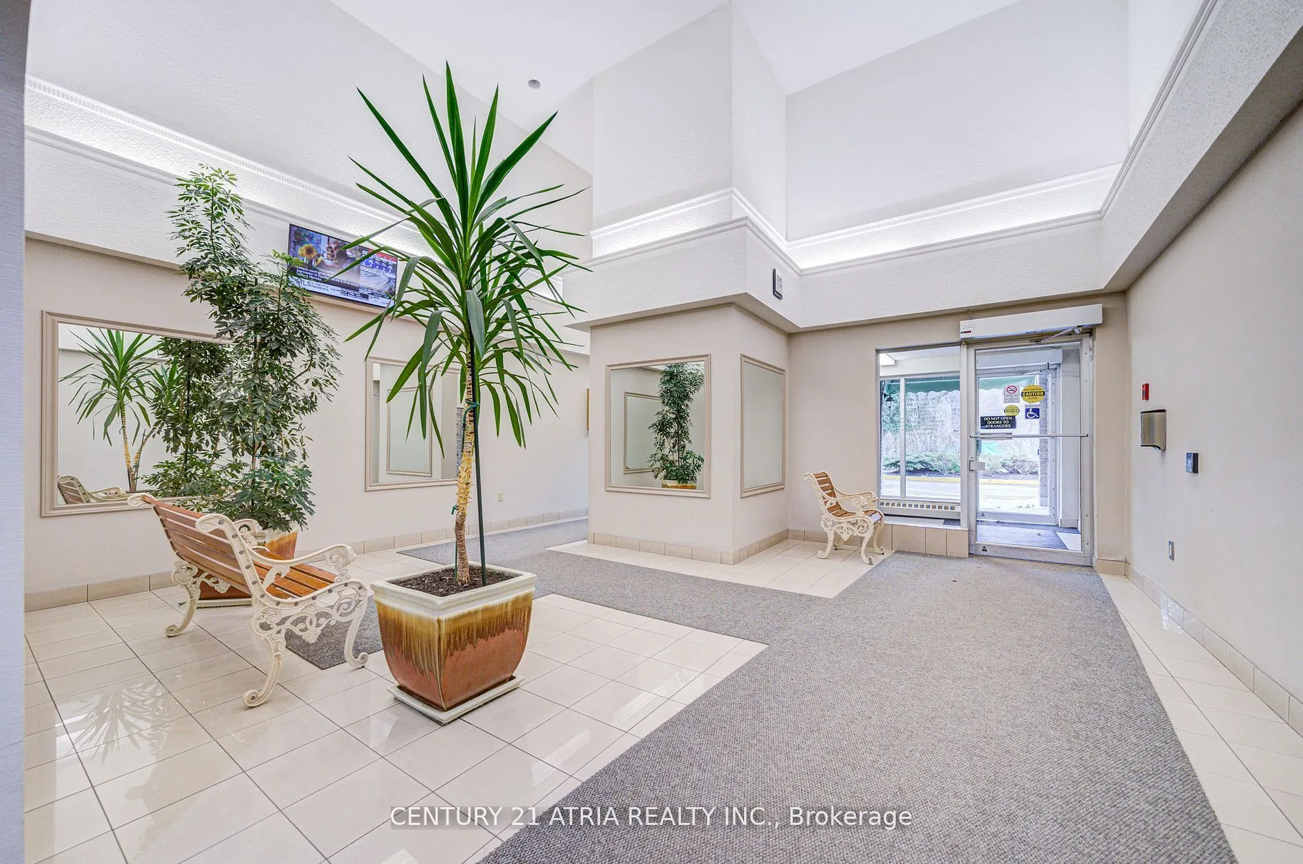 4005 Don Mills Road, #326
