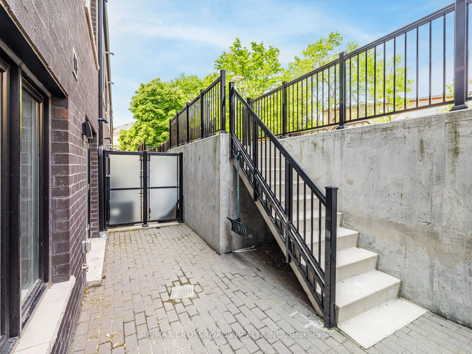 12 Marquette Avenue, #4