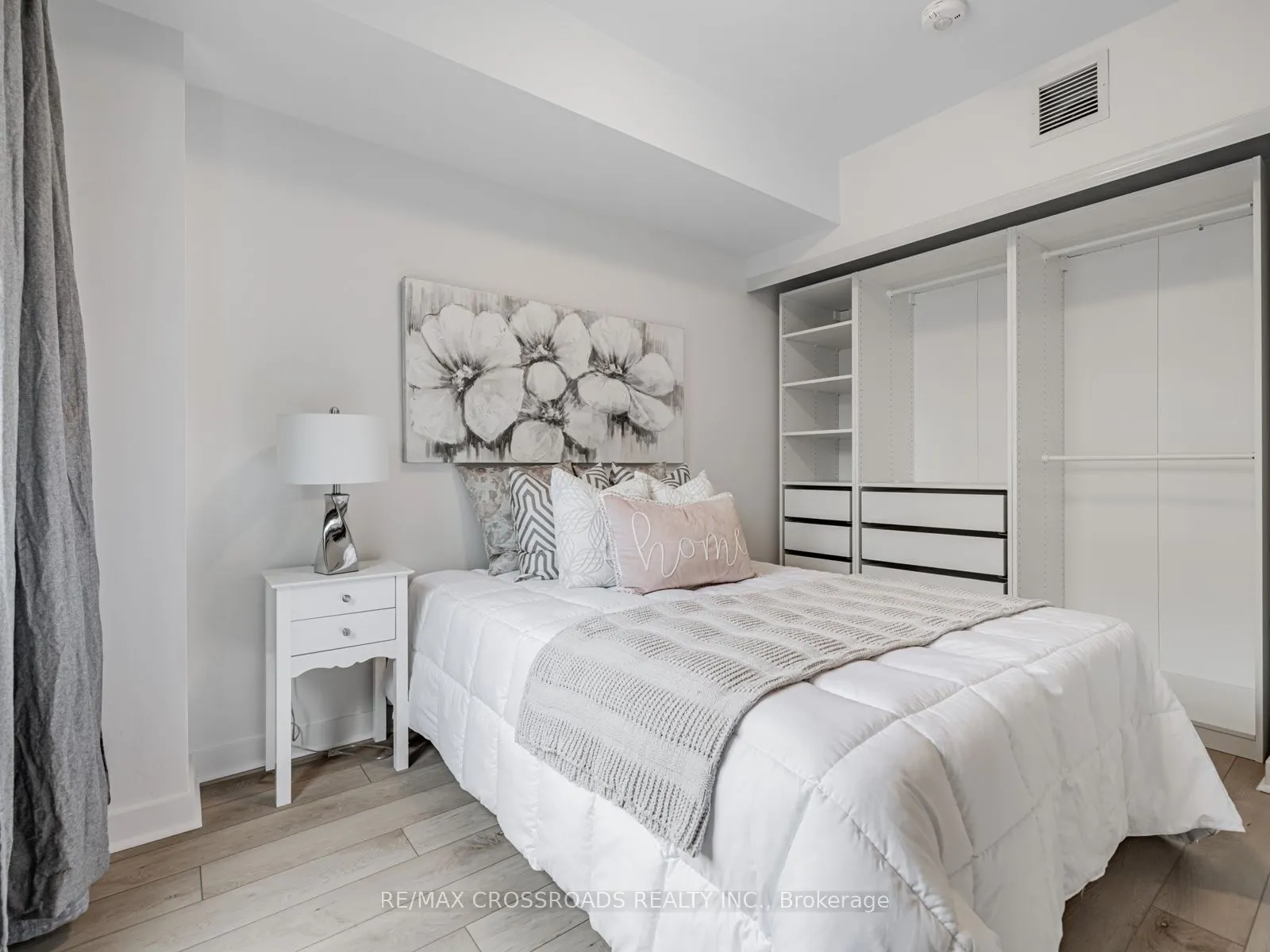12 Marquette Avenue, #4