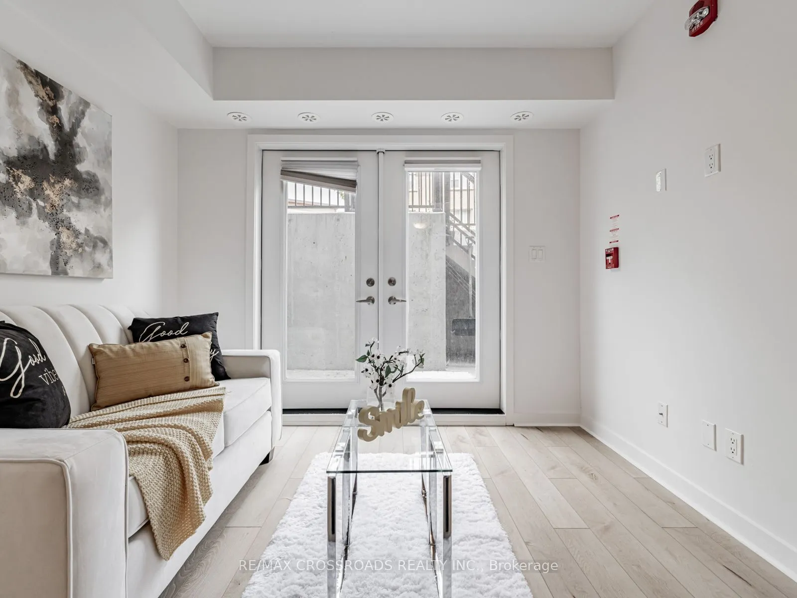 12 Marquette Avenue, #4