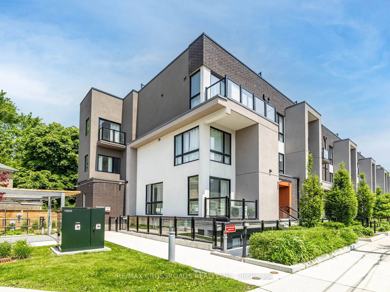 12 Marquette Avenue, #4