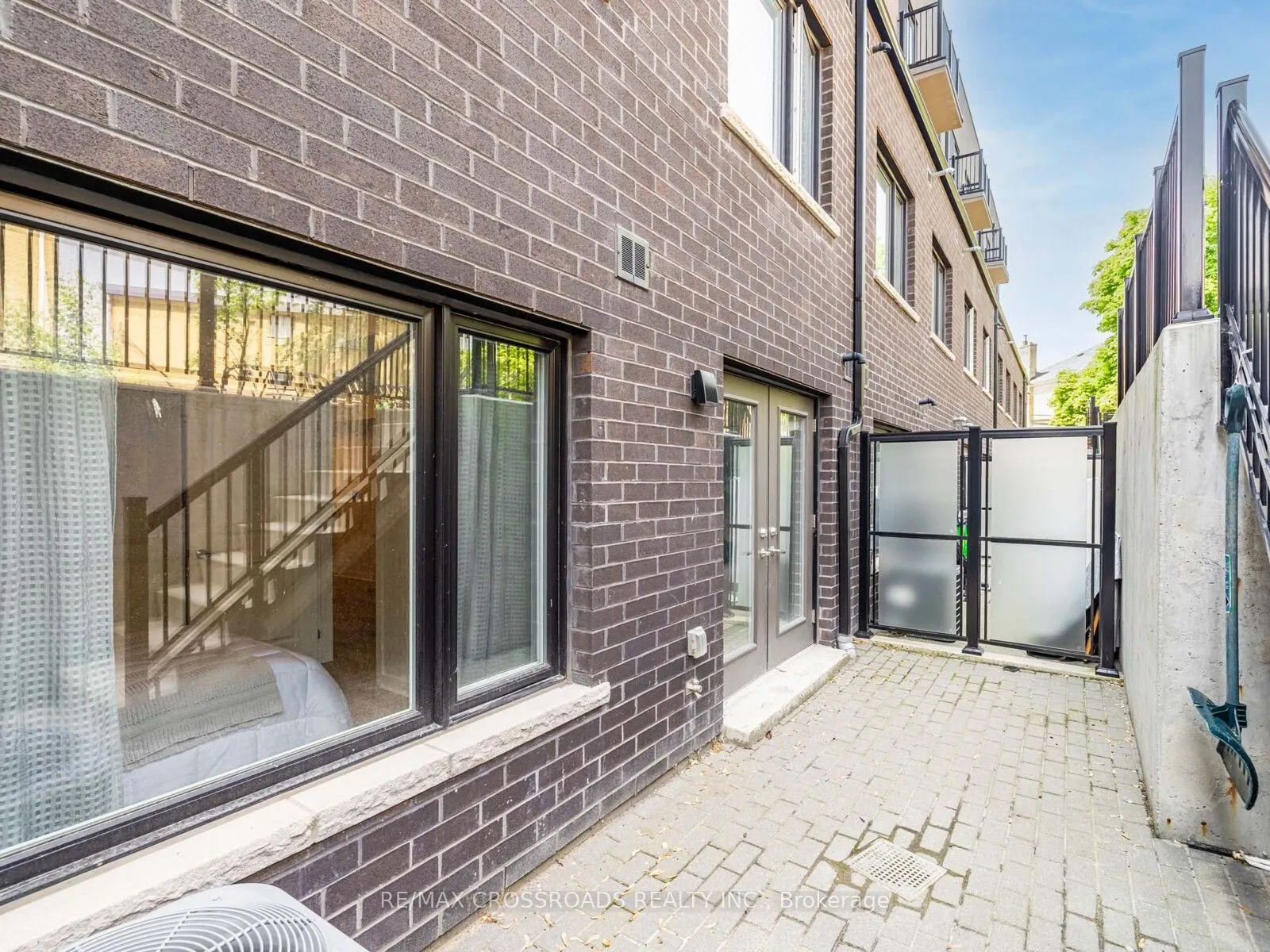 12 Marquette Avenue, #4