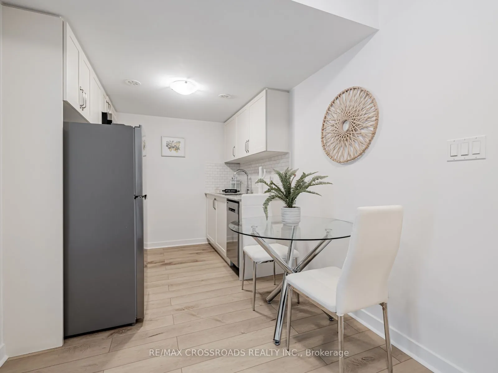 12 Marquette Avenue, #4