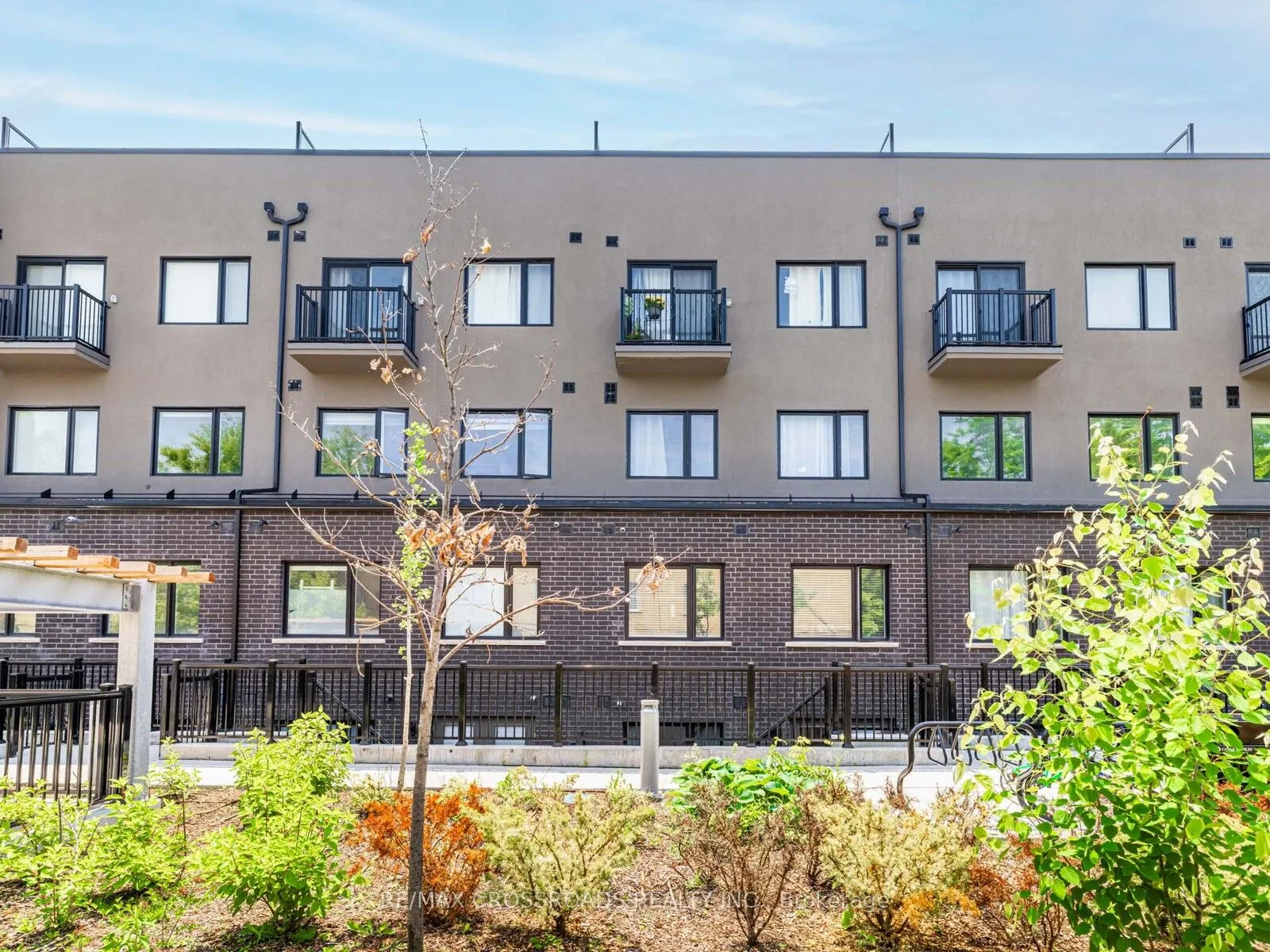 12 Marquette Avenue, #4