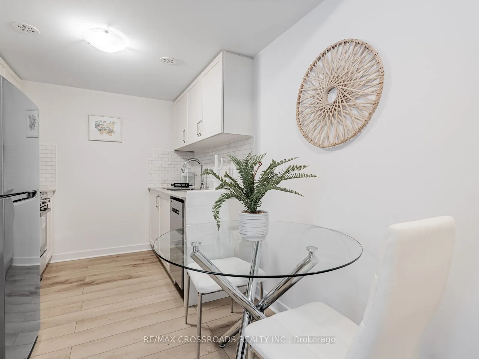 12 Marquette Avenue, #4