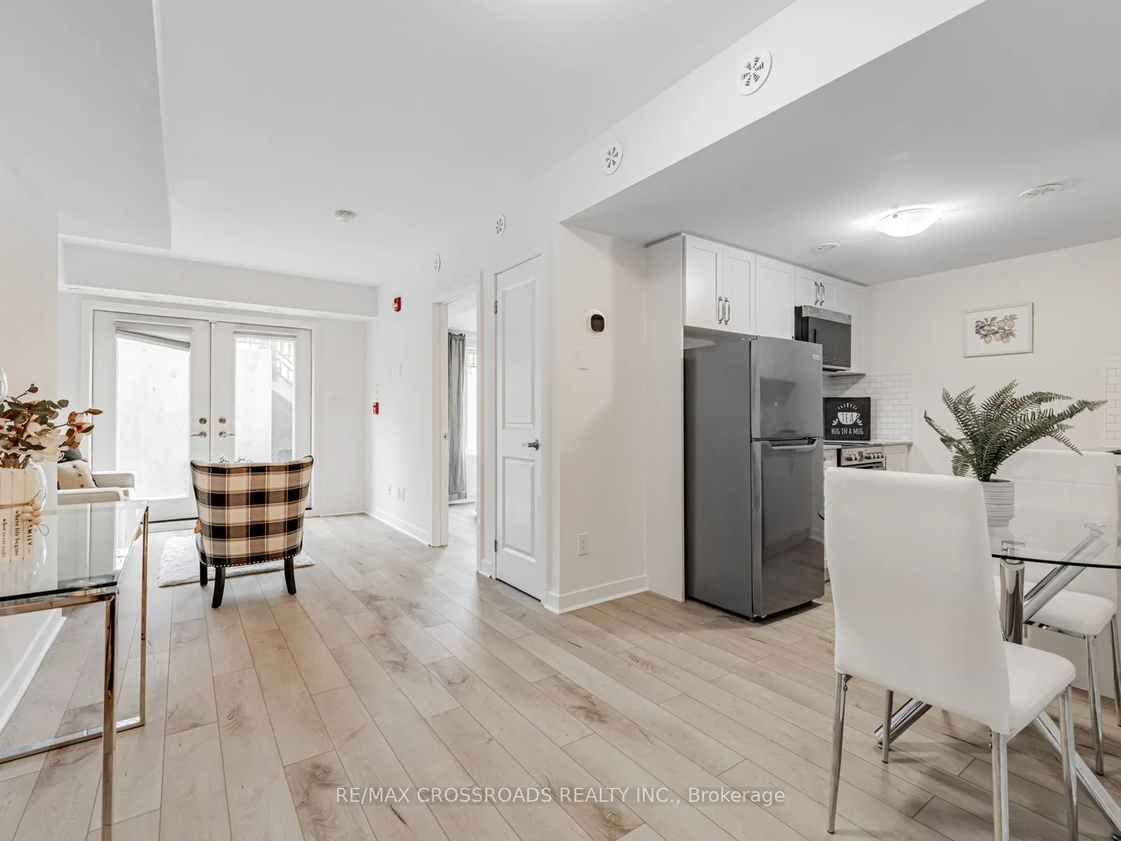 12 Marquette Avenue, #4