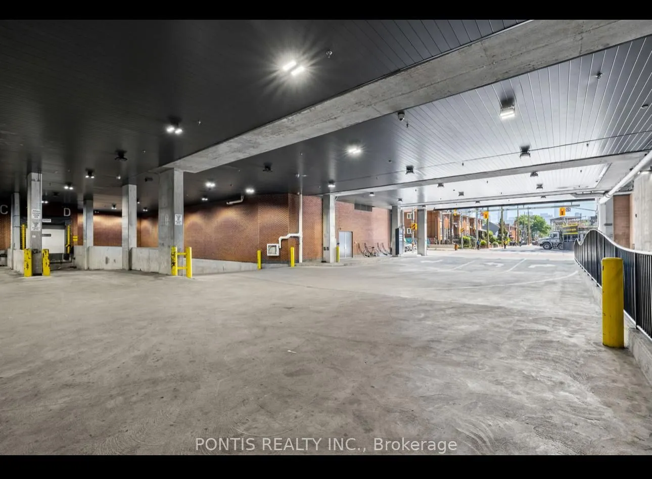 410 BATHURST Street, #B5