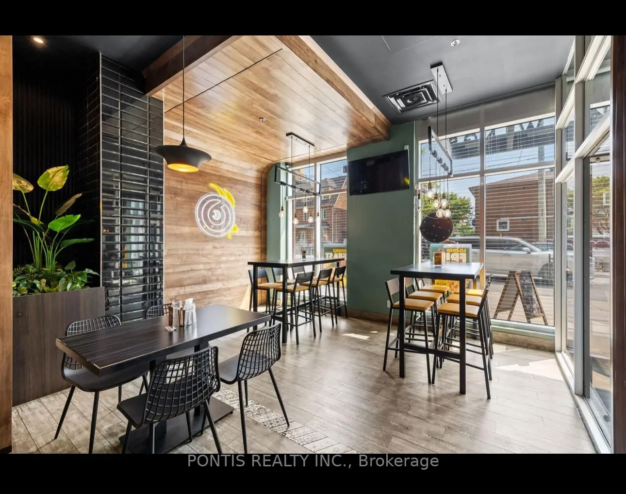 410 BATHURST Street, #B5