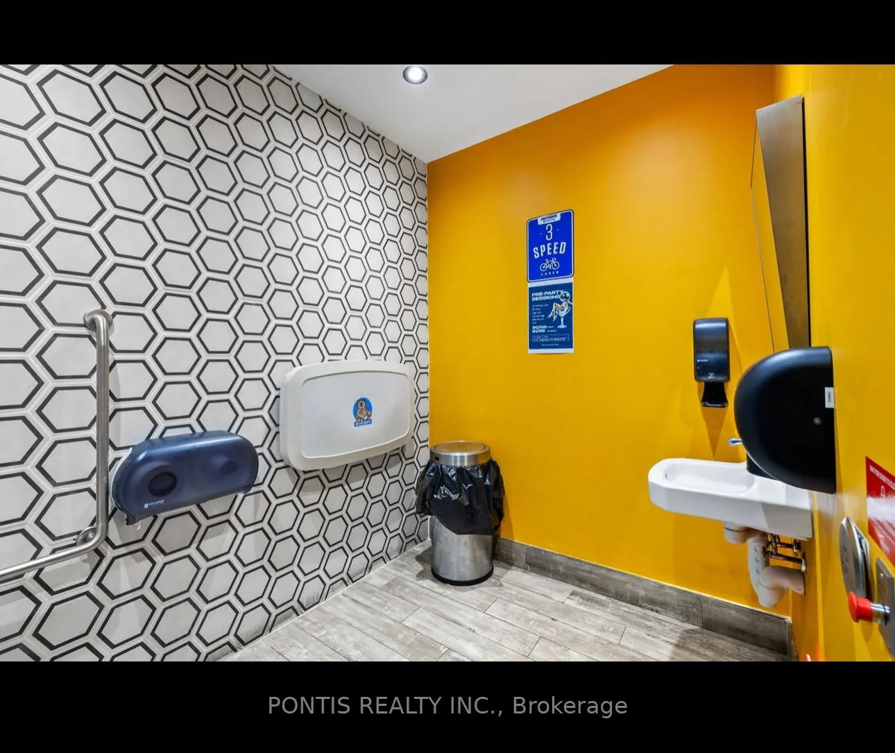410 BATHURST Street, #B5