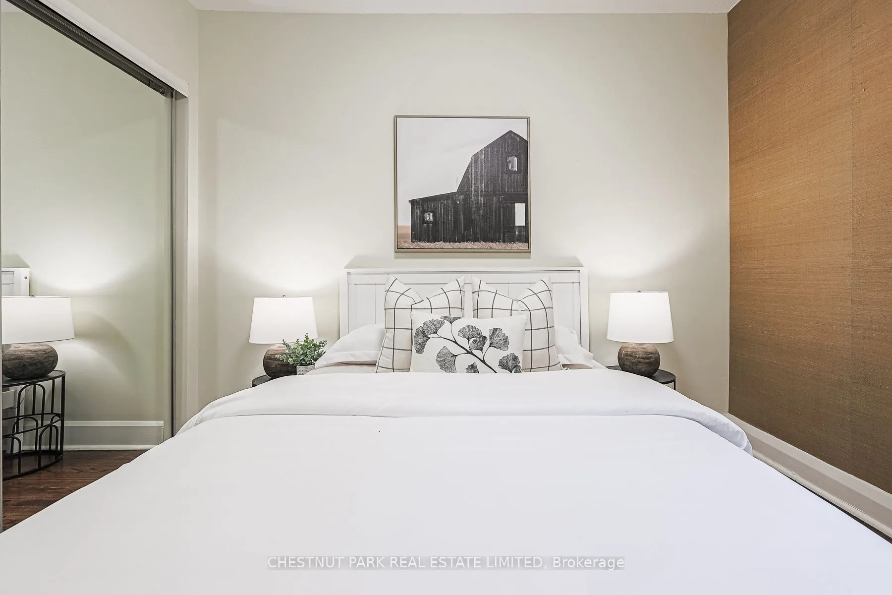 480 Oriole Parkway, #111