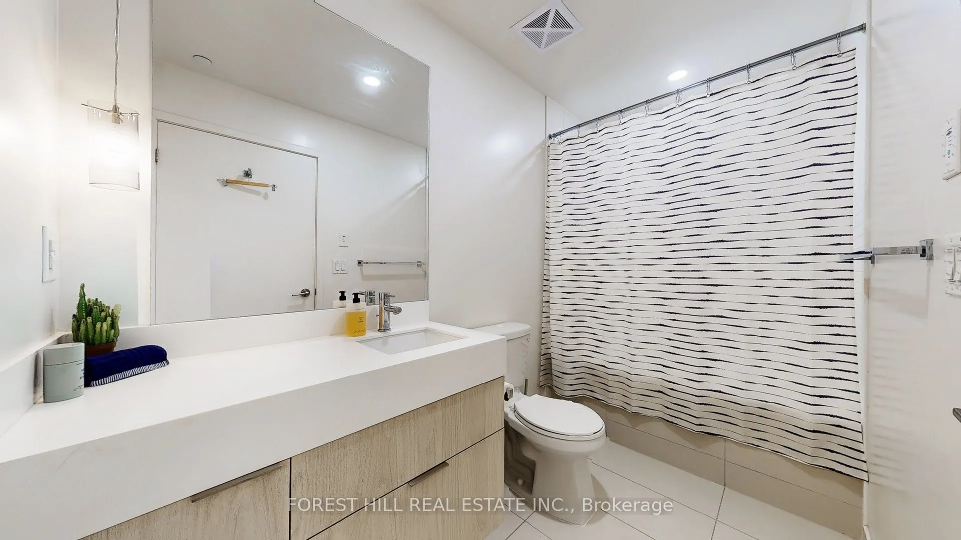200 Sackville Street, #1106