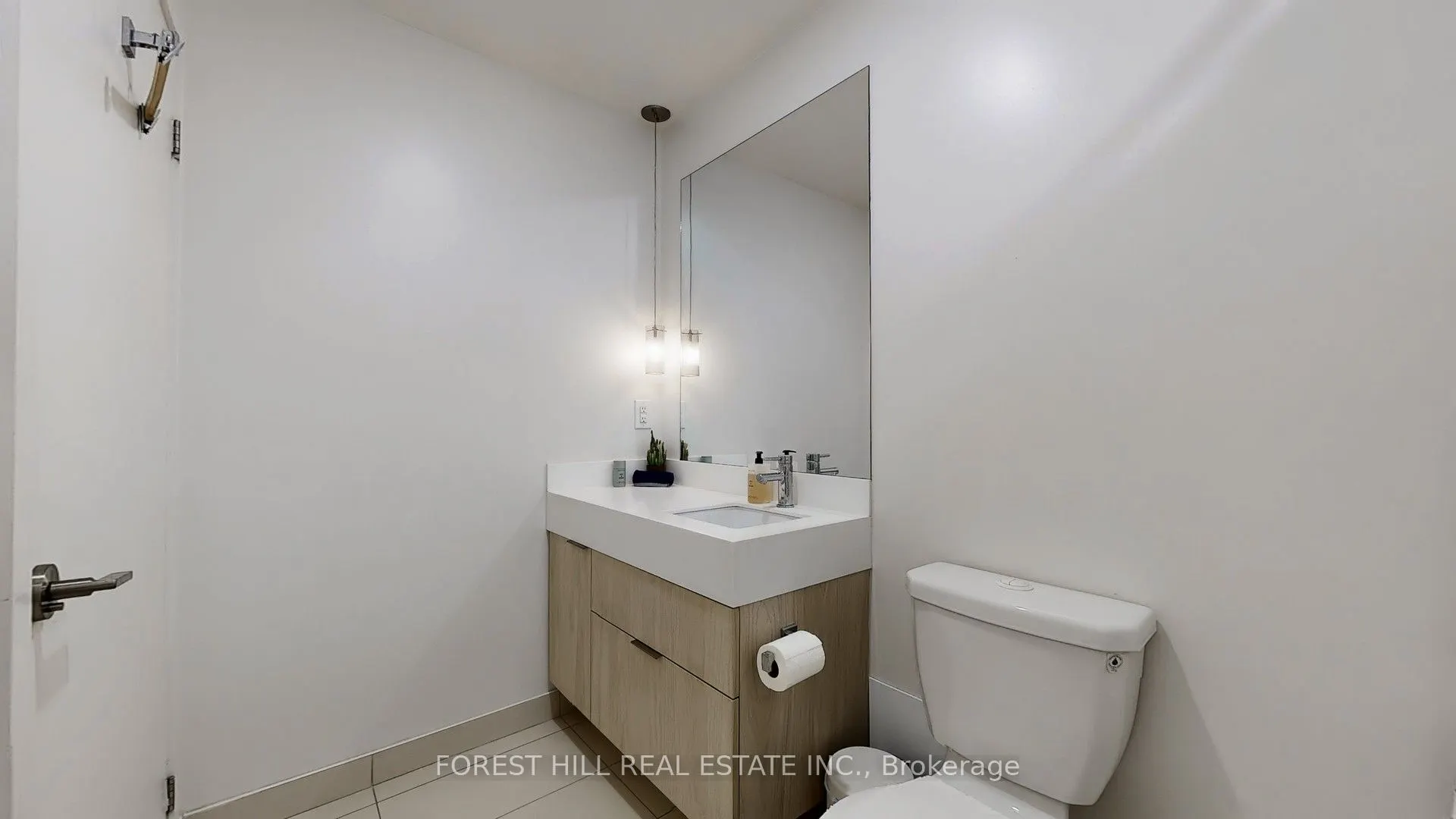 200 Sackville Street, #1106