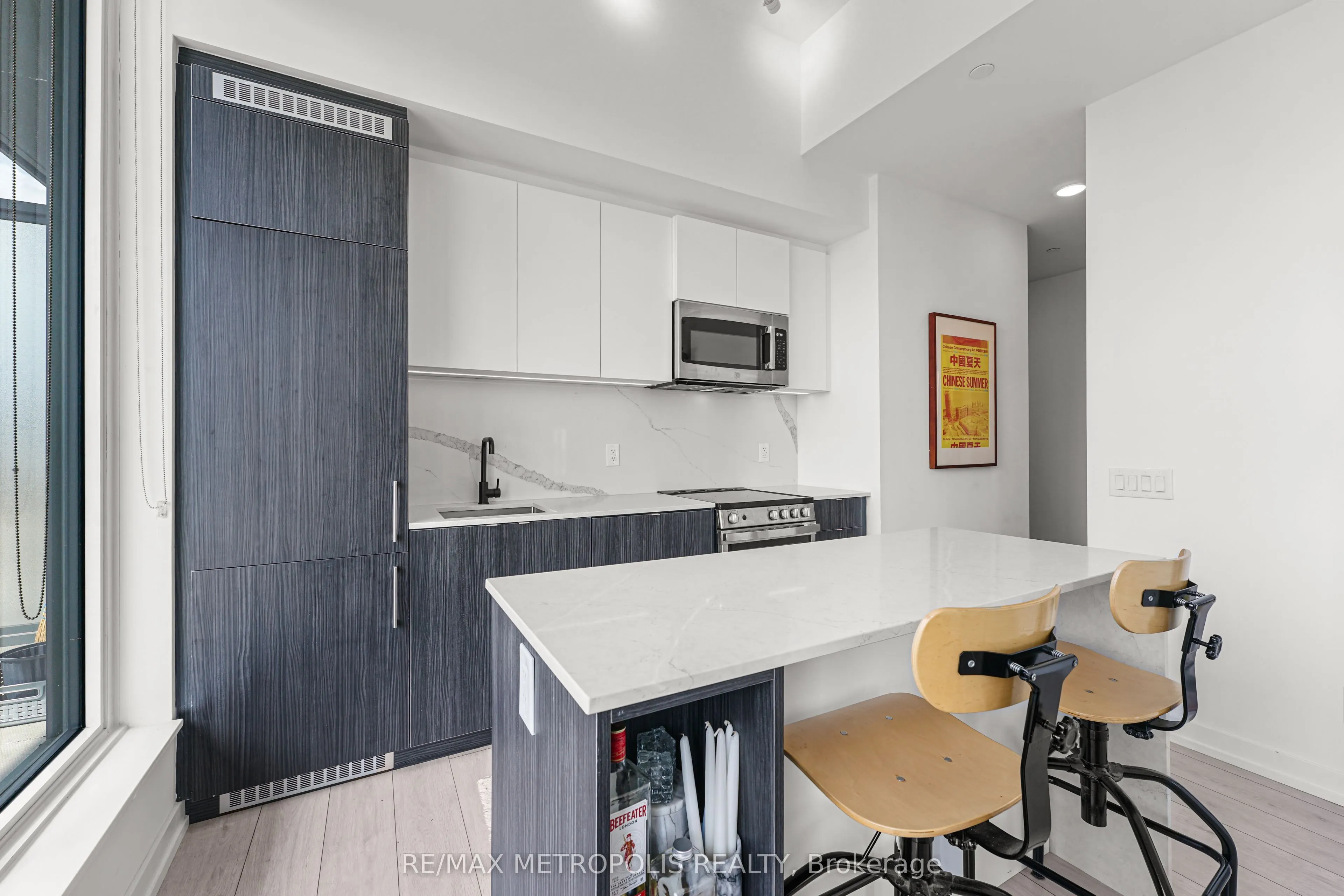 500 Dupont Street, #815