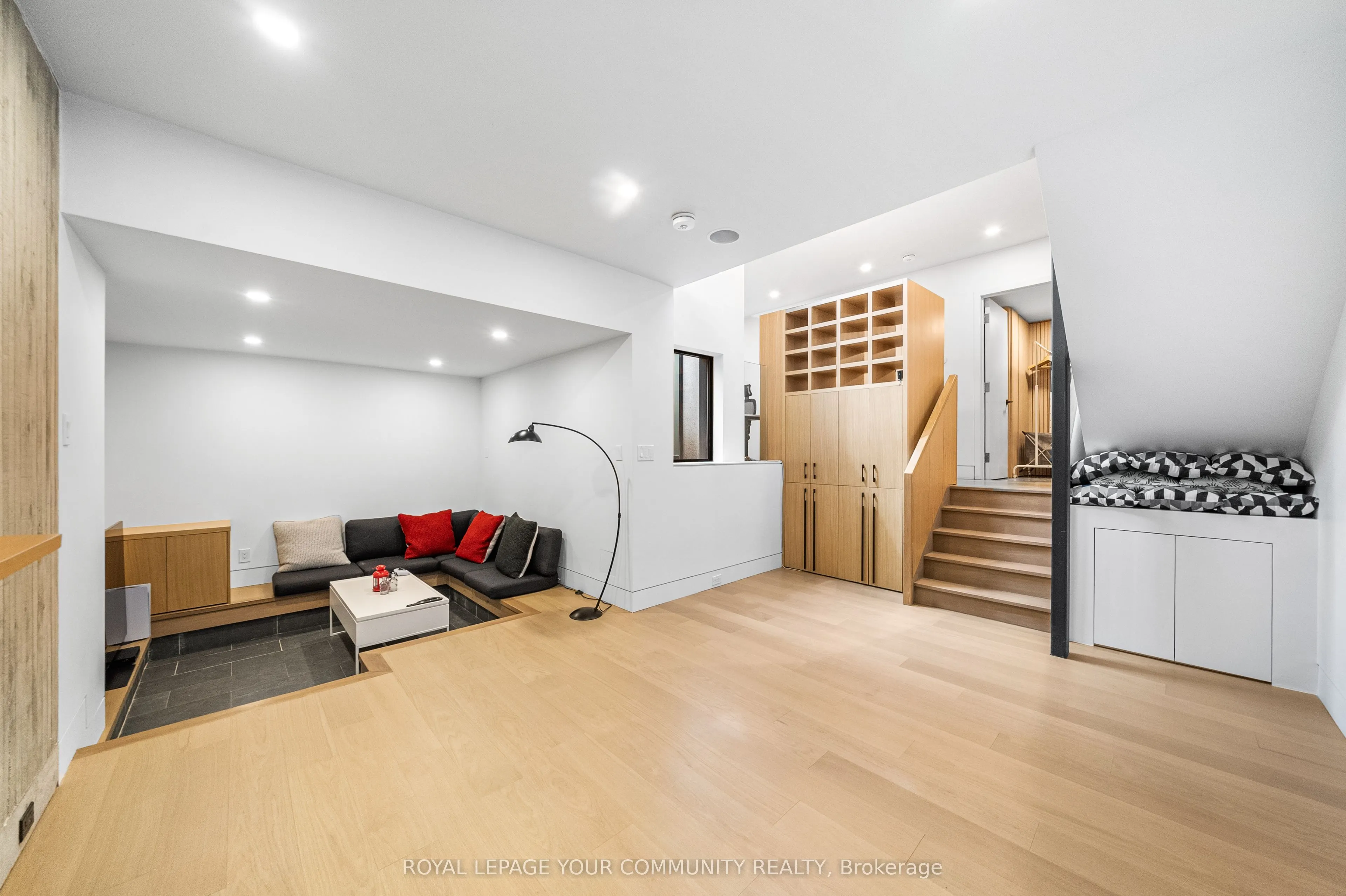 296 Elm Road