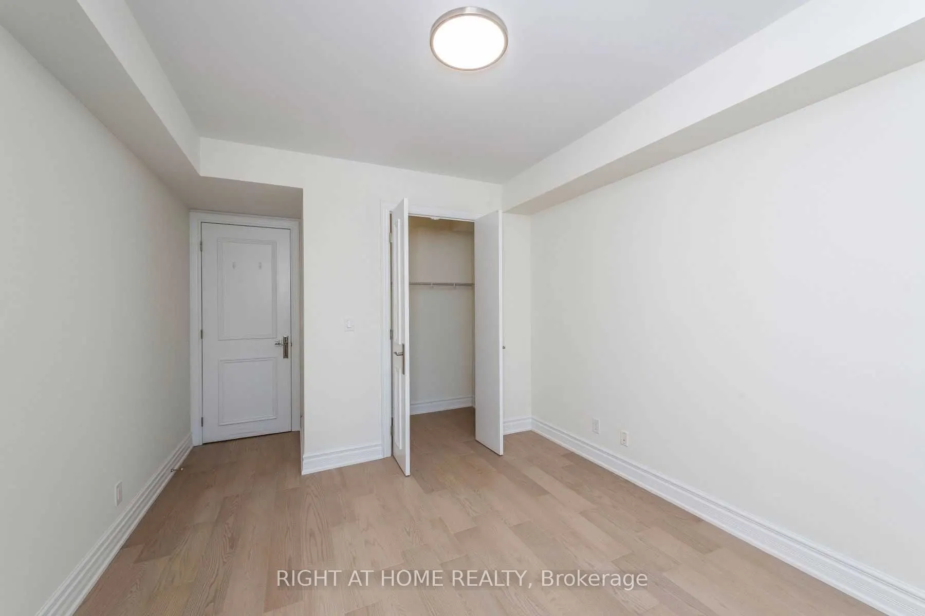 10 Old York Mills Road, #511