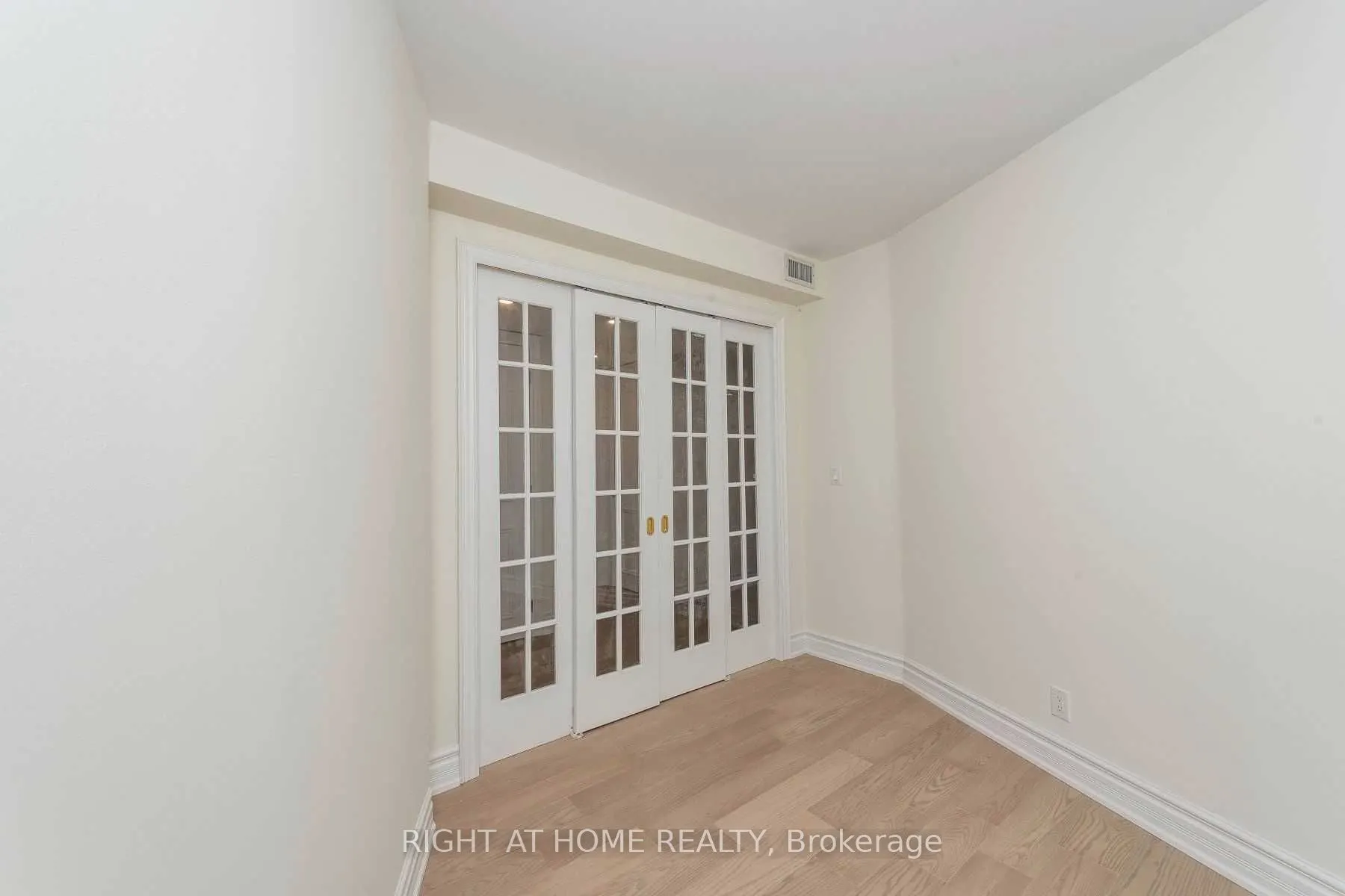 10 Old York Mills Road, #511