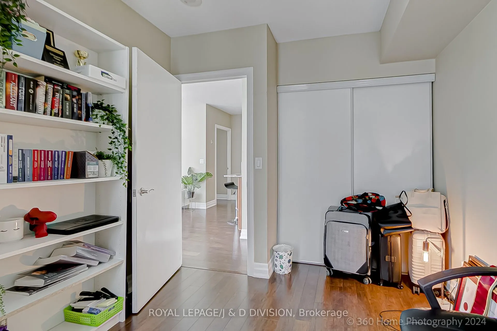 8 Scollard Street, #702